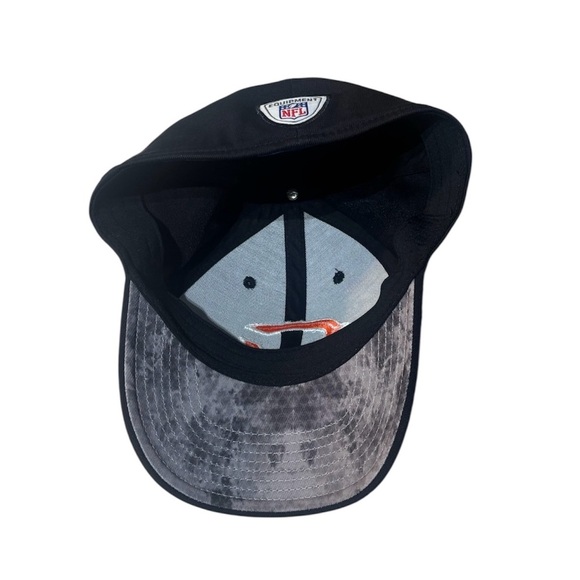 NWOT Reebok Chicago Bears On Field NFL Football Flex Fit Hat S/M - Picture 6 of 8